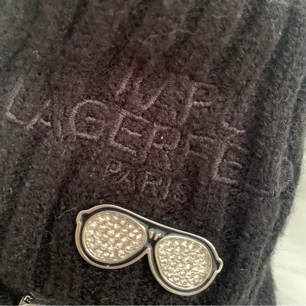 KARL LAGERFELD ladies black NWT 51% acrylic fingerless gloves in ONE SIZE